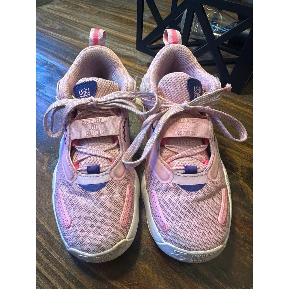 Adidas‎ Donovan Mitchell DON Issue 3 Pink  Kids Basketball Shoes Girls Size 3